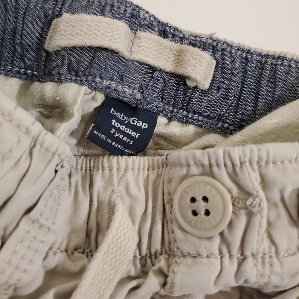 Baby Gap 2T Cargo Shorts